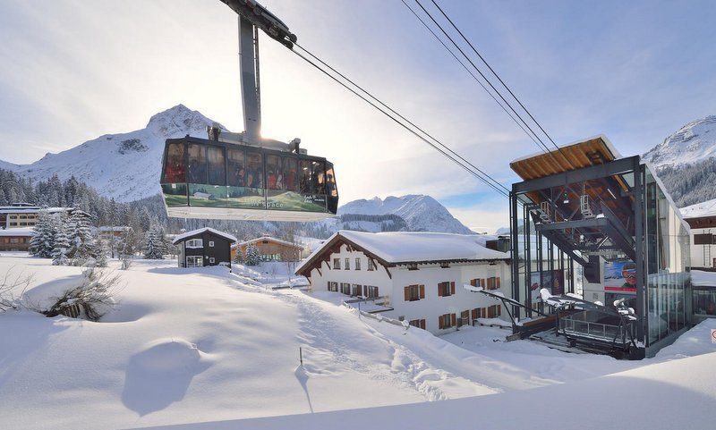 Intersport Arlberg, Austria