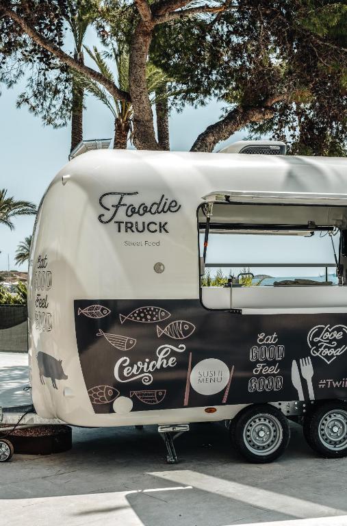 Ibiza Twiins foodtruck